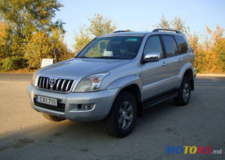 2004' Toyota Land Cruiser Prado photo #1