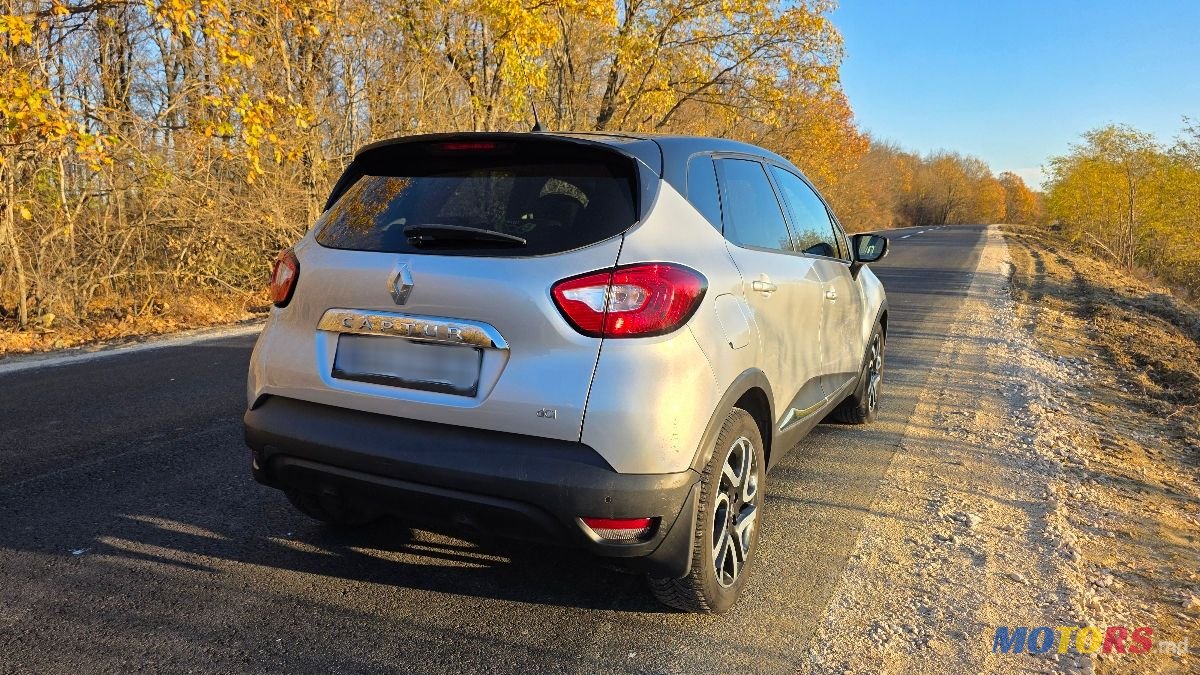 2015' Renault Captur photo #4
