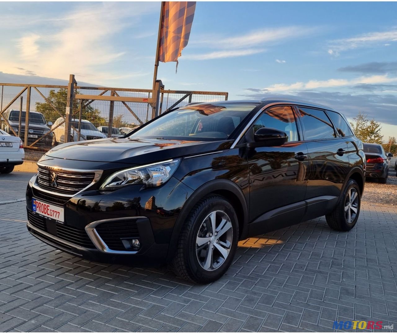 2018' Peugeot 5008 photo #2