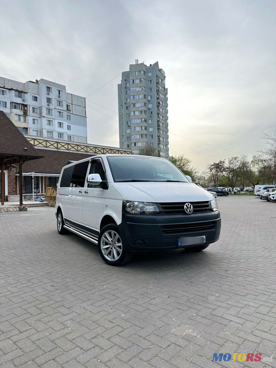 2014' Volkswagen Transporter photo #1