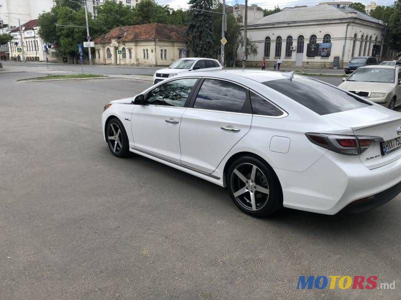 2015' Hyundai Sonata photo #5