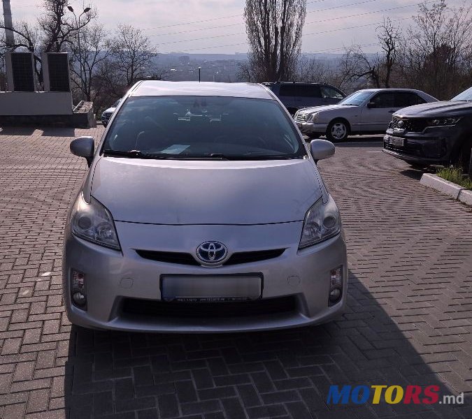 2010' Toyota Prius photo #3