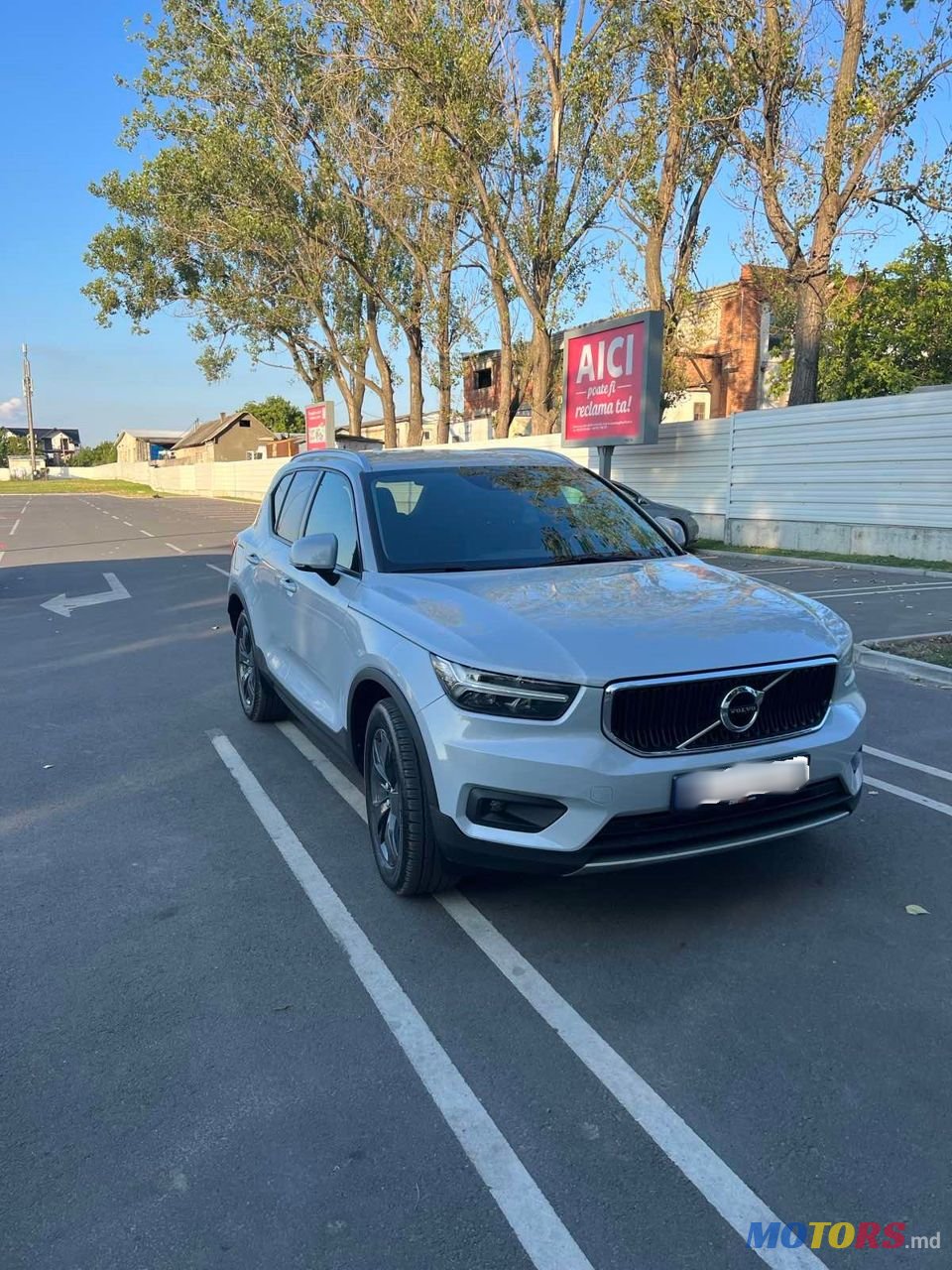 2020' Volvo XC40 photo #1