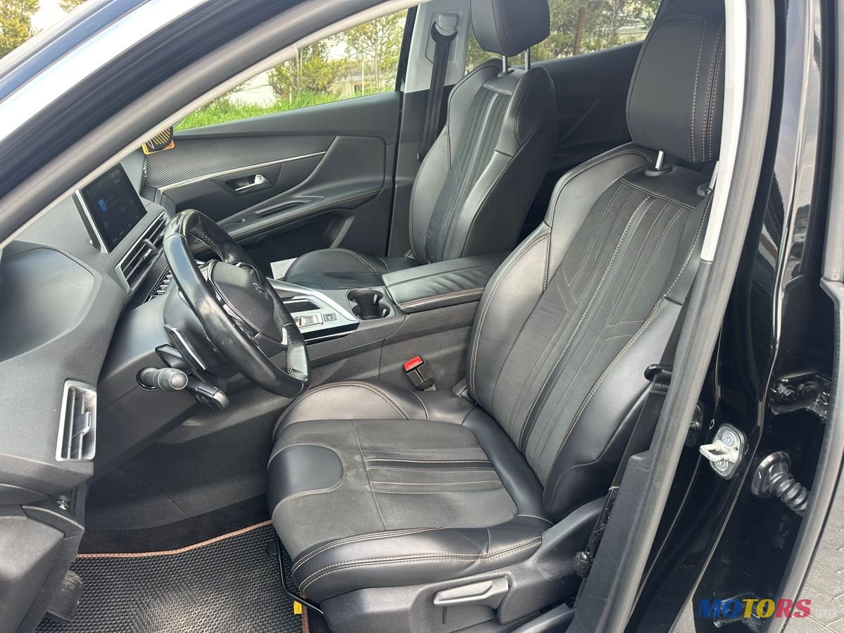 2018' Peugeot 3008 photo #3