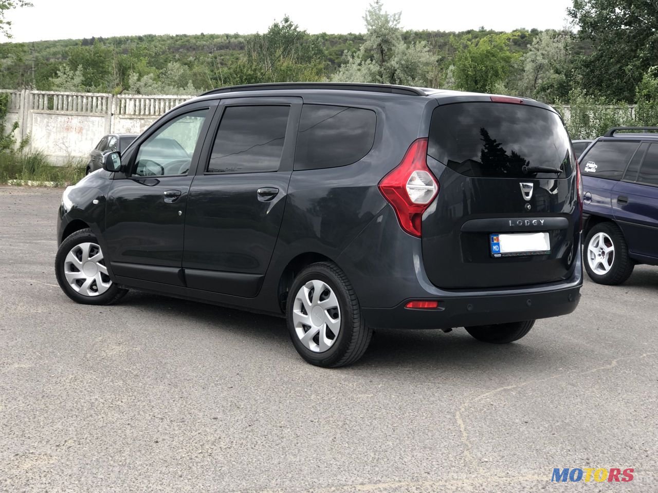 2012' Dacia Lodgy photo #3