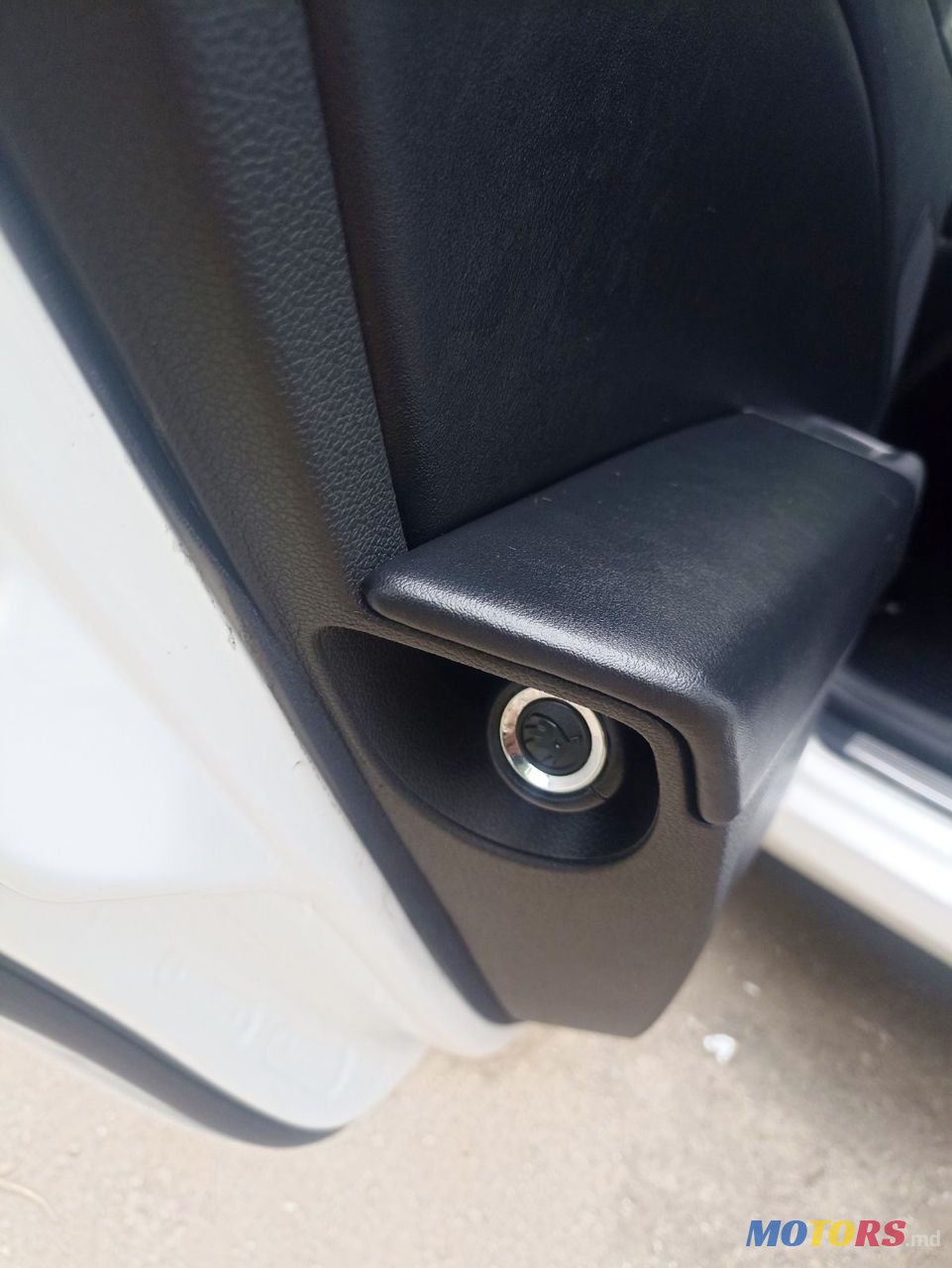 2013' Skoda Superb photo #4