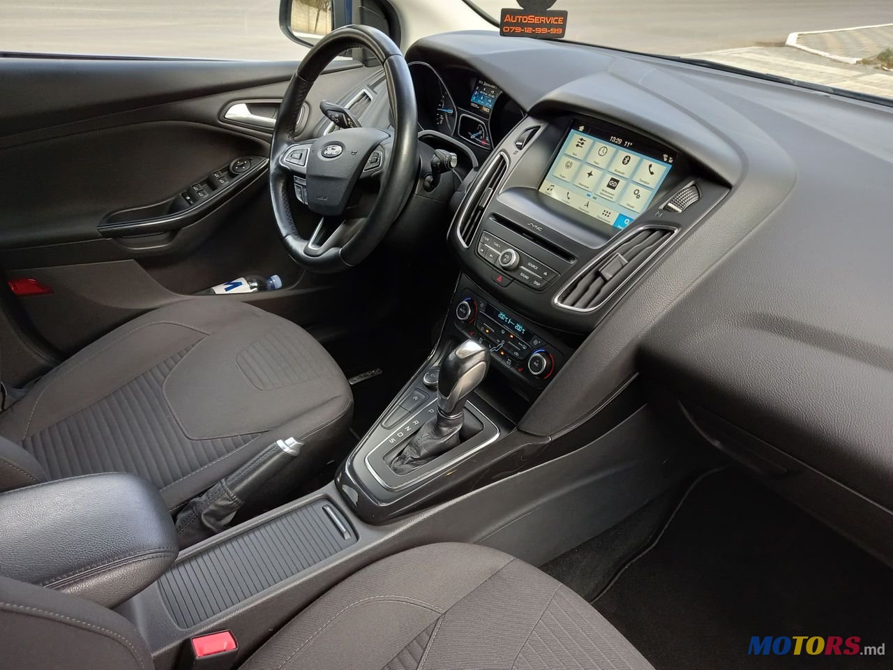 2017' Ford Focus photo #4