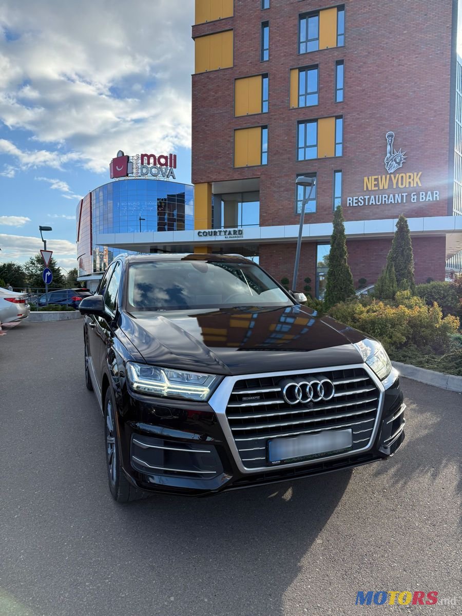 2019' Audi Q7 photo #1