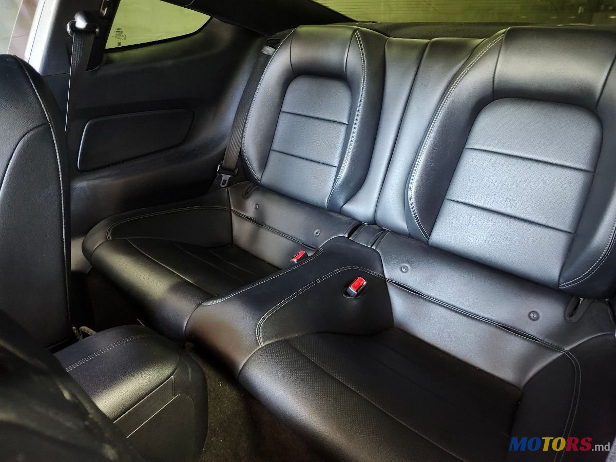 2016' Ford Mustang photo #6