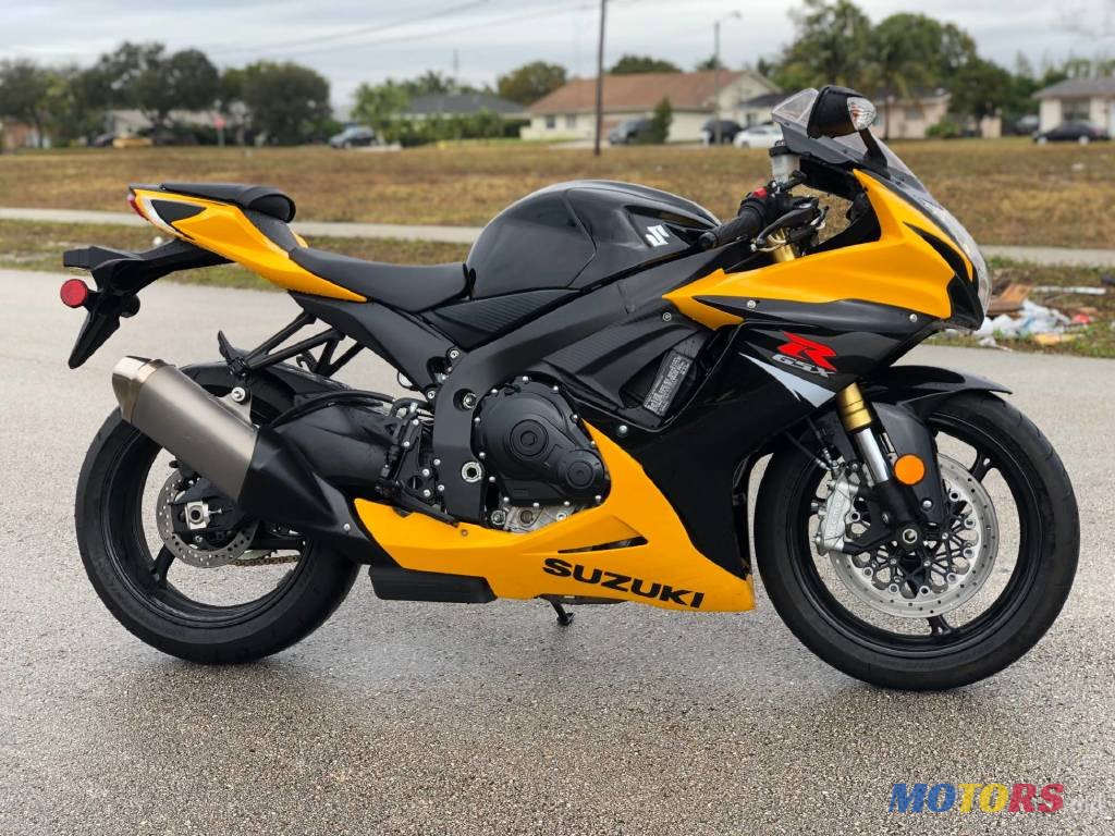 2017' Suzuki 750cc photo #2