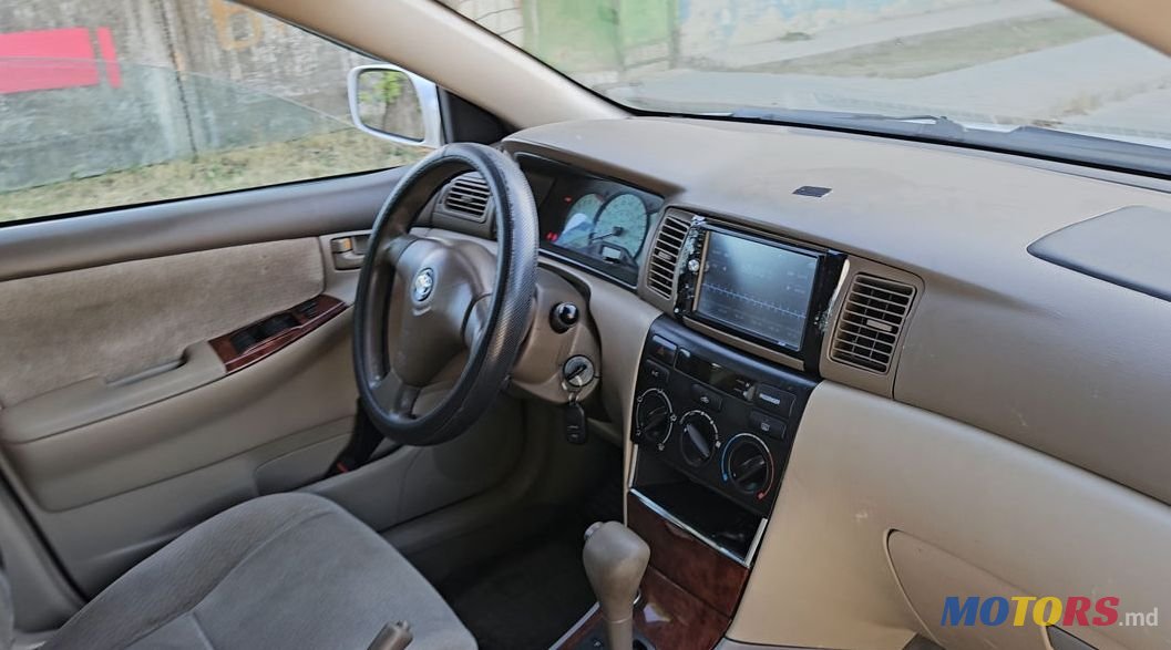 2004' Toyota Corolla photo #3