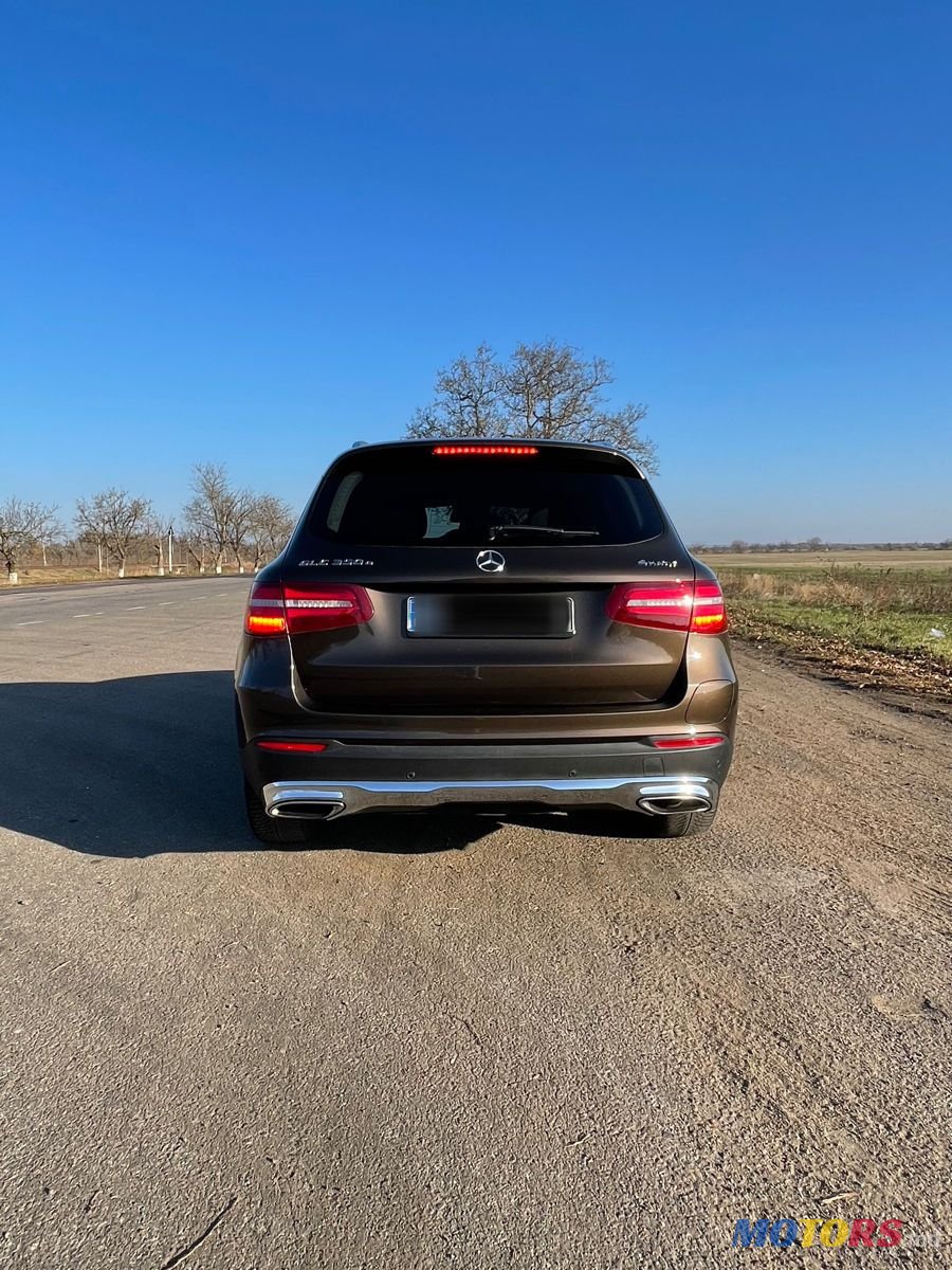 2018' Mercedes-Benz GLC photo #5