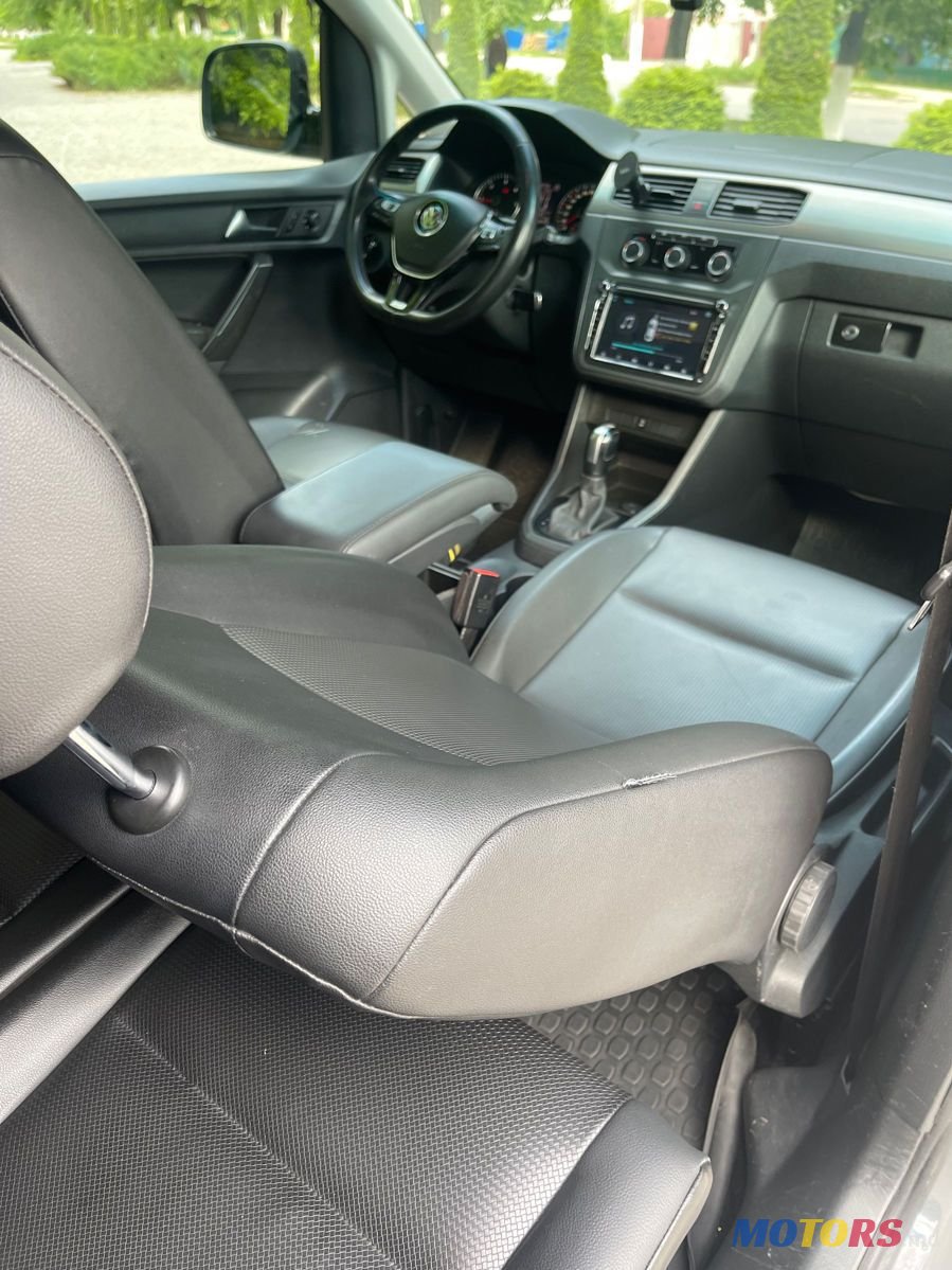 2016' Volkswagen Caddy photo #3