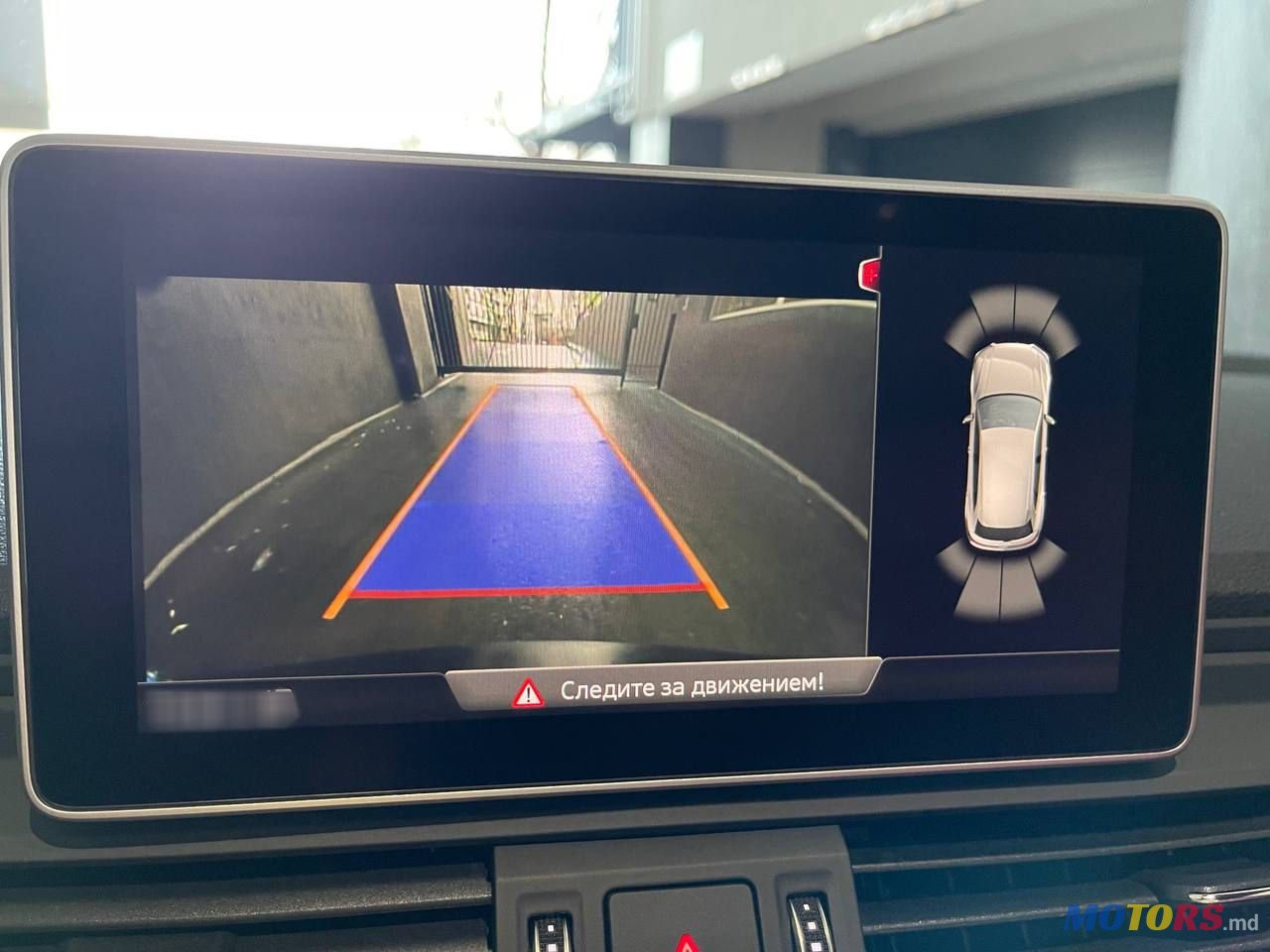 2019' Audi SQ5 photo #5