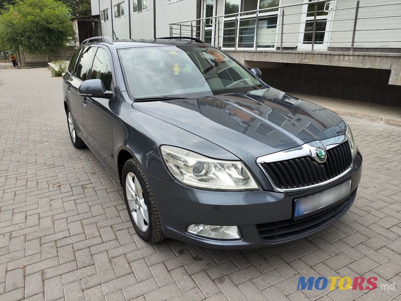 2012' Skoda Octavia photo #6