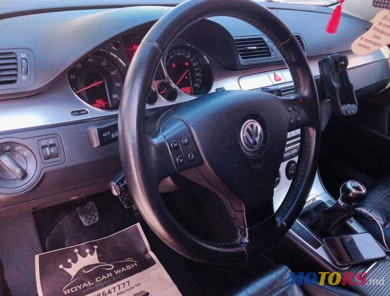 2007' Volkswagen Passat photo #2