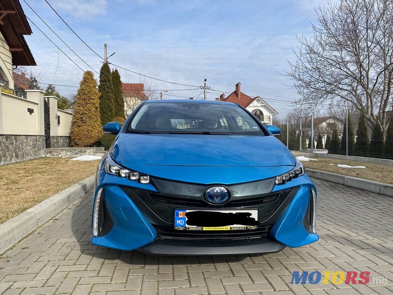 2018' Toyota Prius Prime photo #2