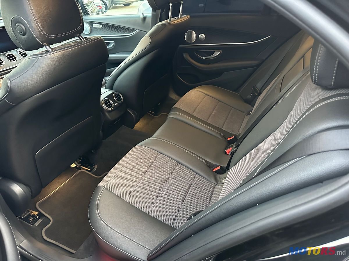 2020' Mercedes-Benz E-Class photo #4