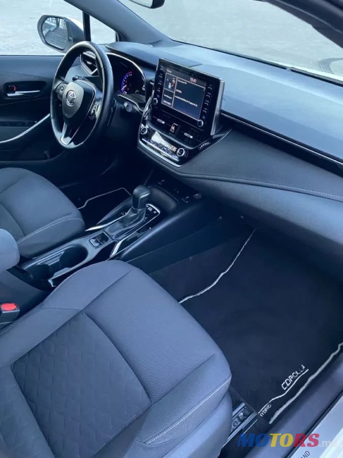 2020' Toyota Corolla photo #4