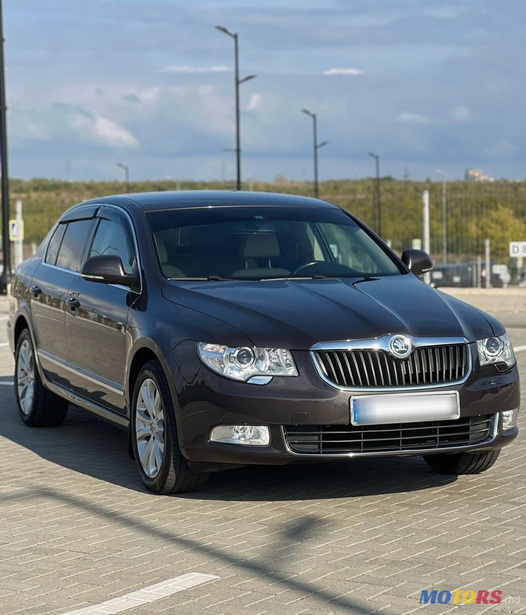 2009' Skoda Superb photo #1