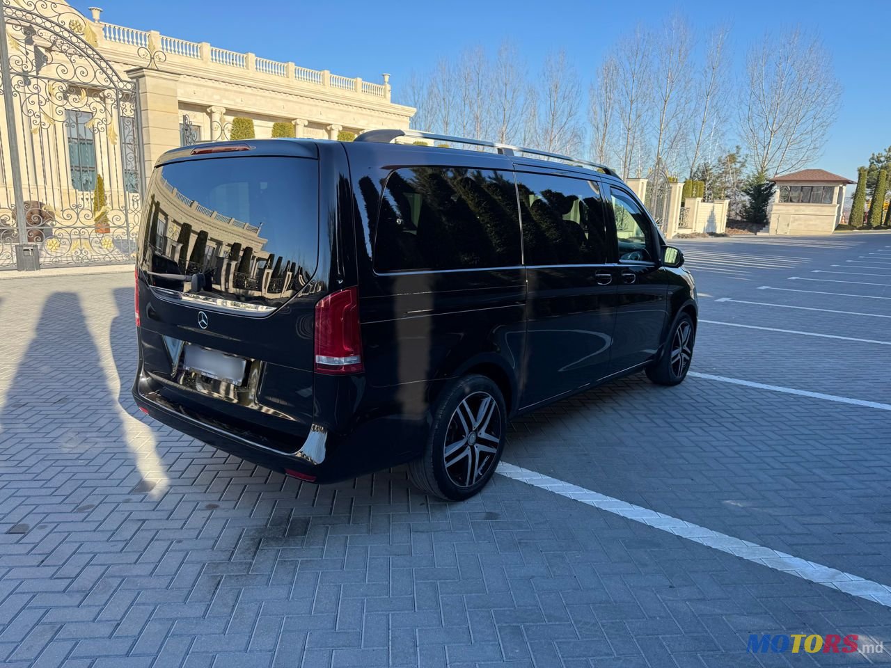 2017' Mercedes-Benz V-Class photo #5