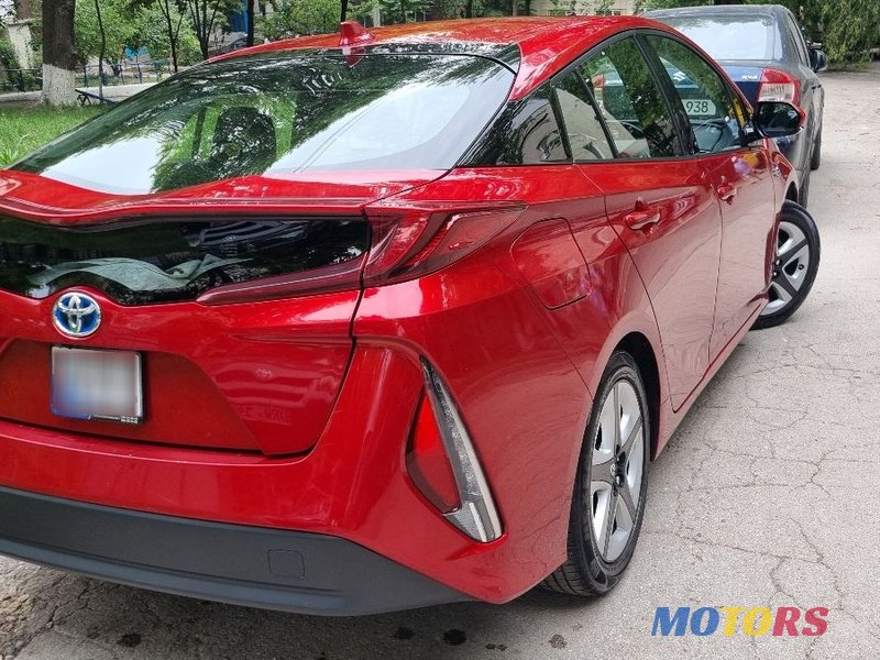 2017' Toyota Prius Prime photo #2