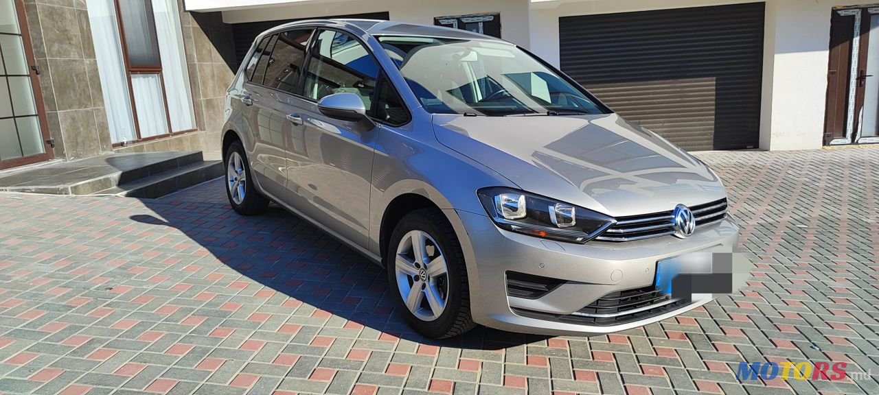 2015' Volkswagen Golf Plus photo #3