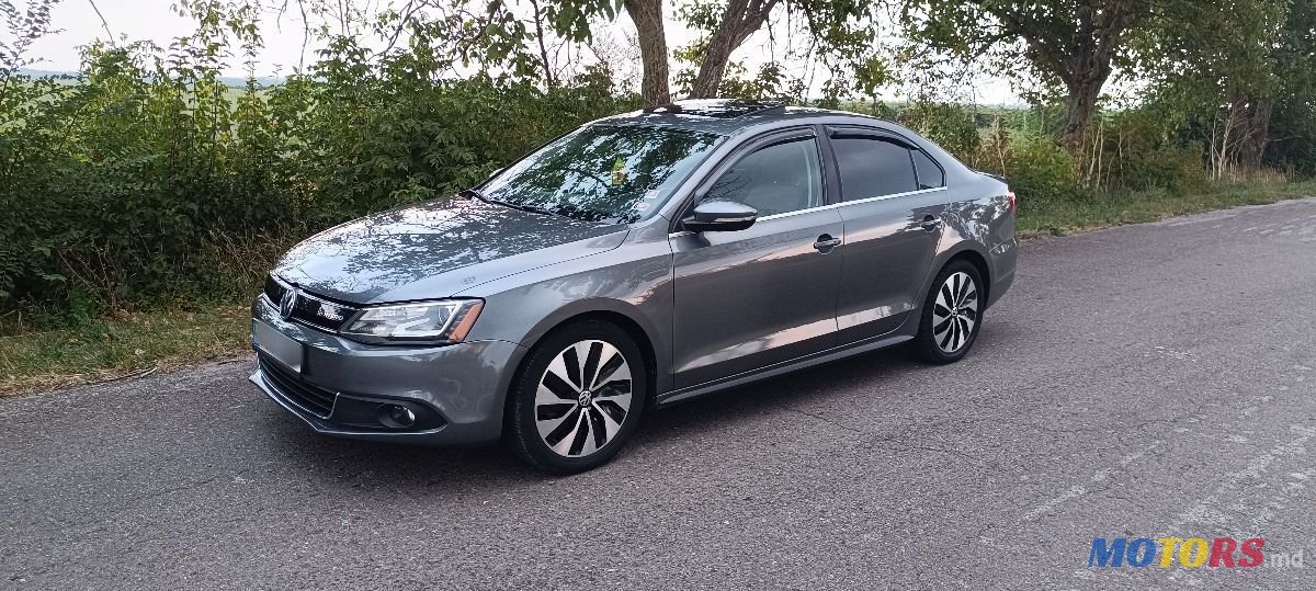 2013' Volkswagen Jetta photo #3