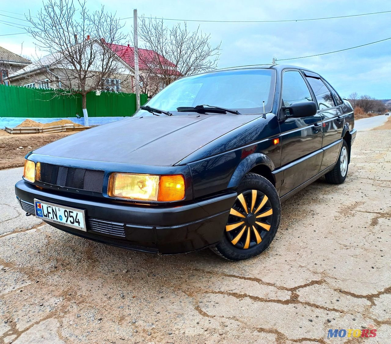 1993' Volkswagen Passat photo #1