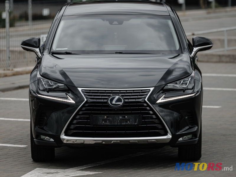 2017' Lexus Nx Series photo #2