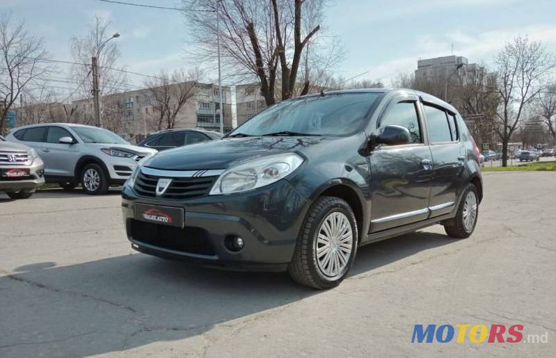 2010' Dacia Sandero photo #3