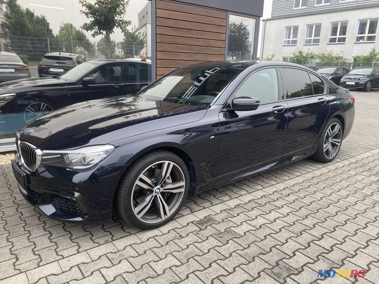2018' BMW 7 Series photo #3