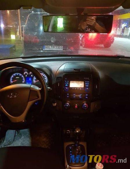 2008' Hyundai ix35 photo #2