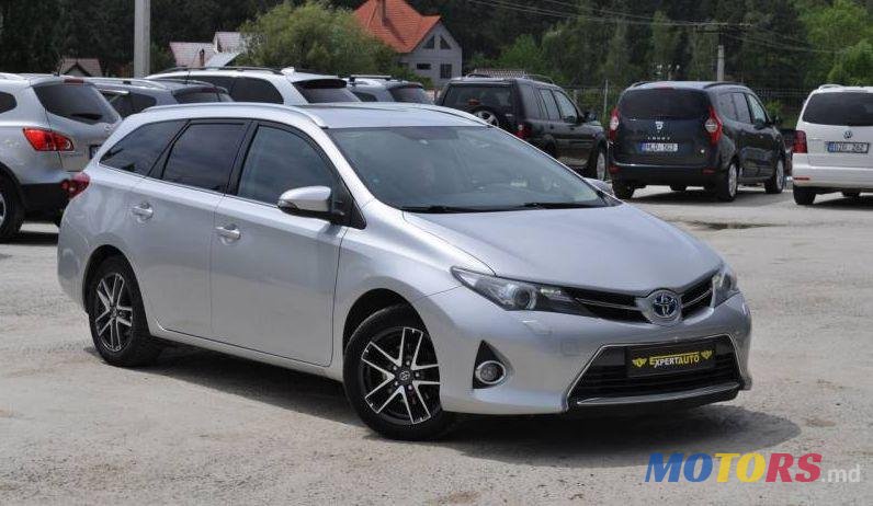 2015' Toyota Auris photo #1