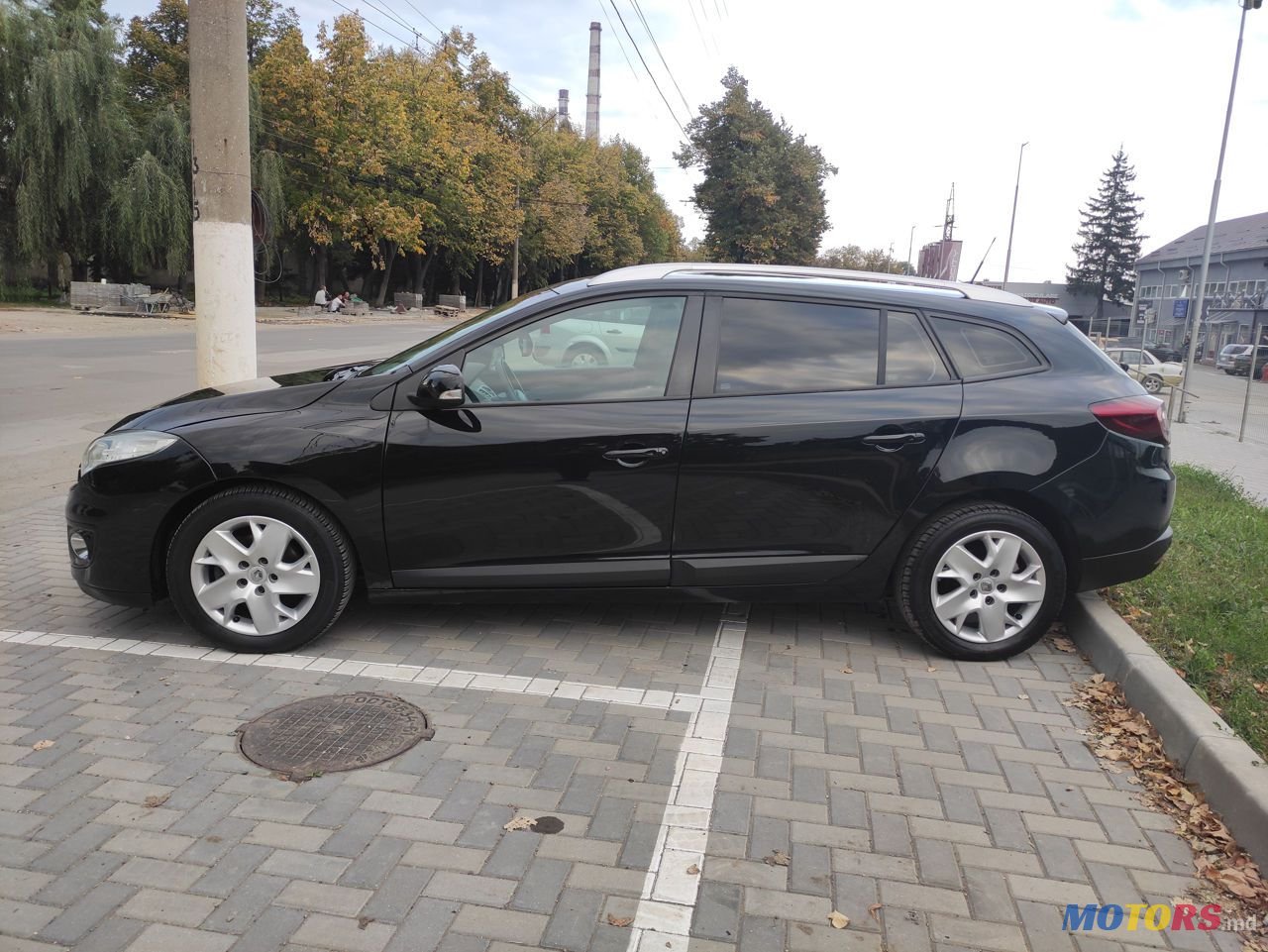 2012' Renault Megane photo #3