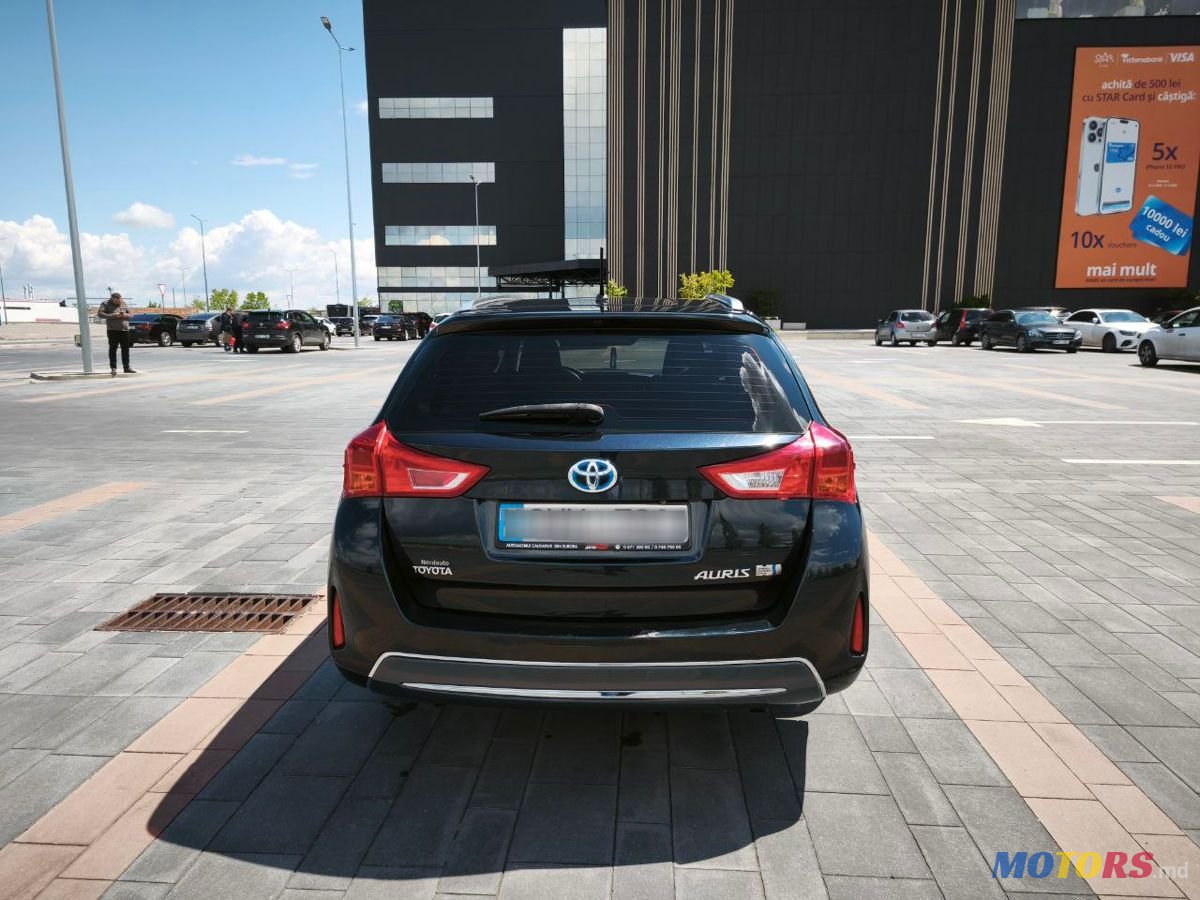 2014' Toyota Auris photo #6