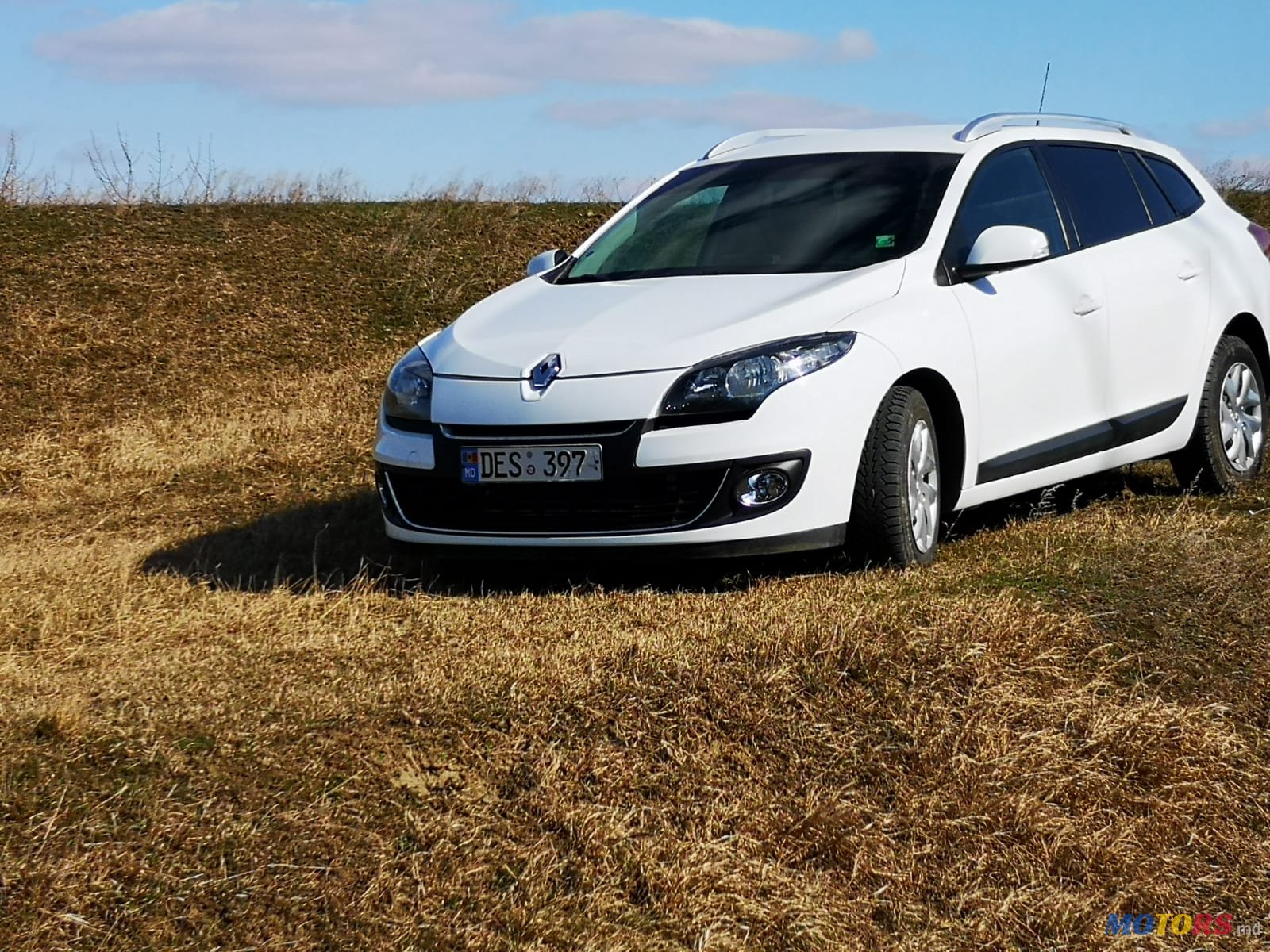2013' Renault Megane photo #2