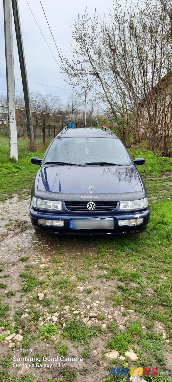 1995' Volkswagen Passat photo #1