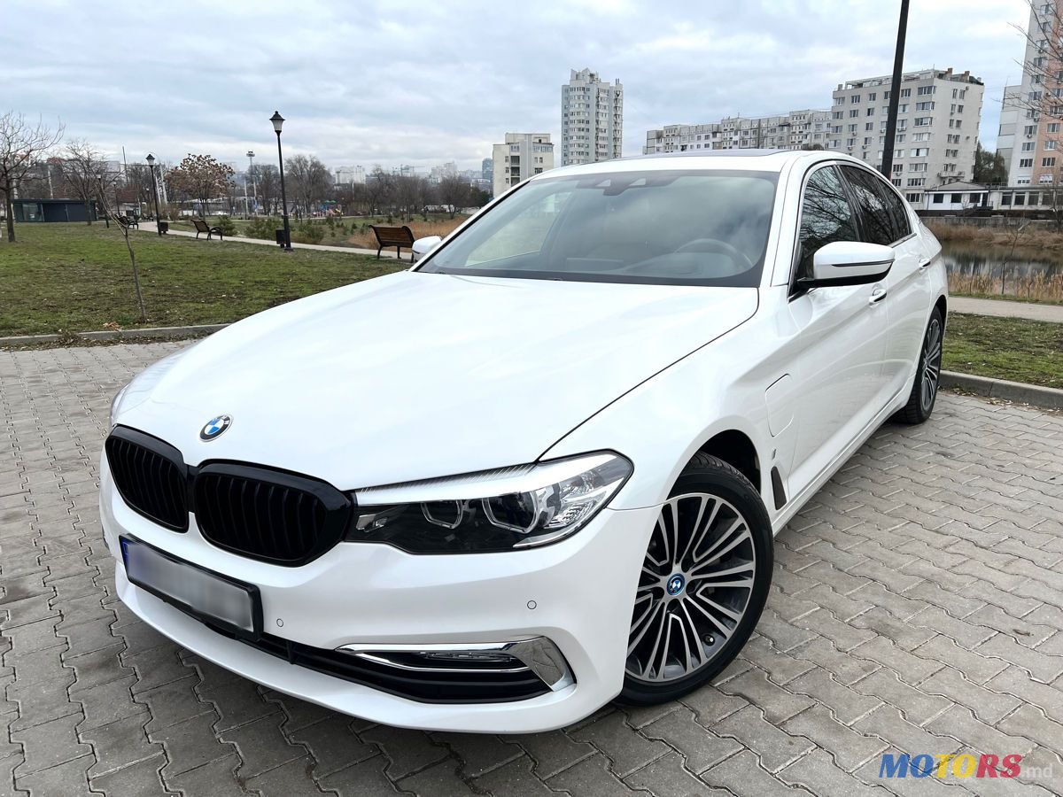 2018' BMW 5 Series photo #1