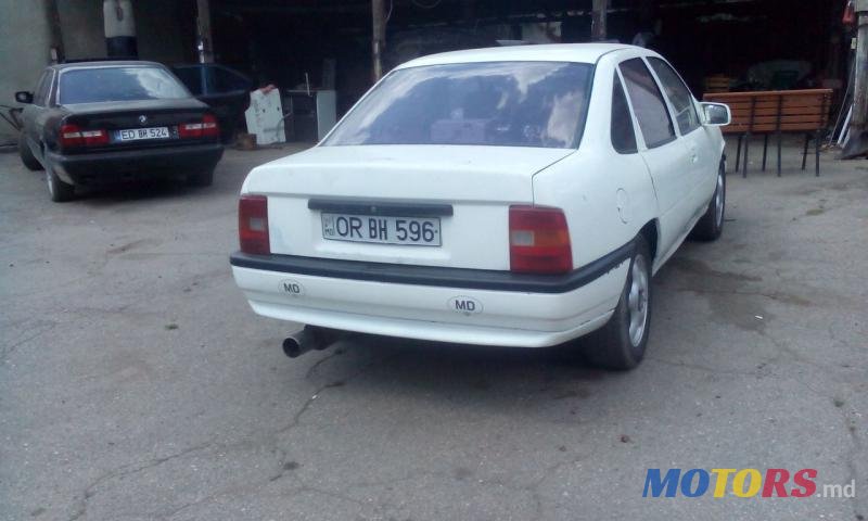 1992' Opel Vectra photo #1