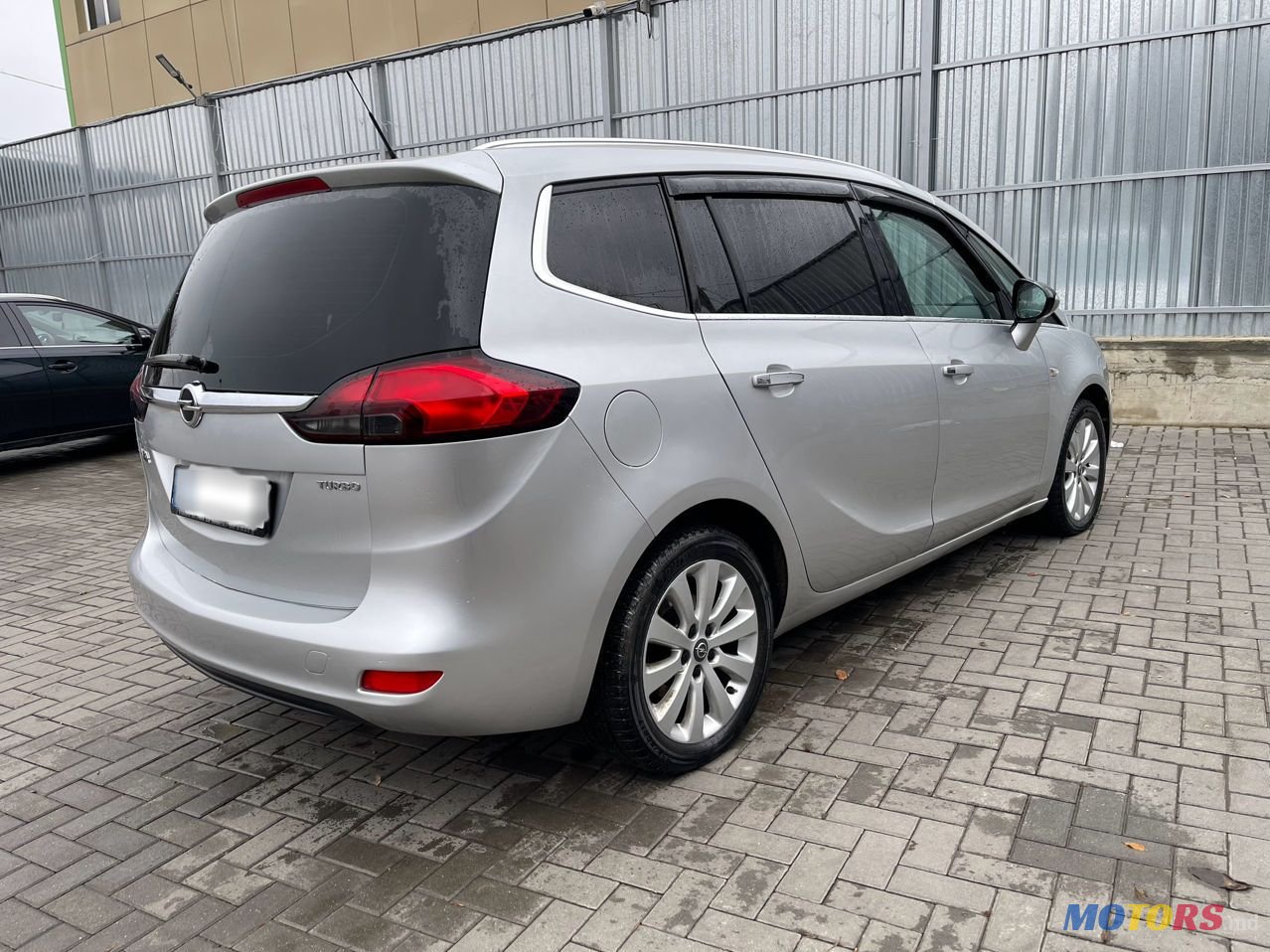 2012' Opel Zafira photo #6