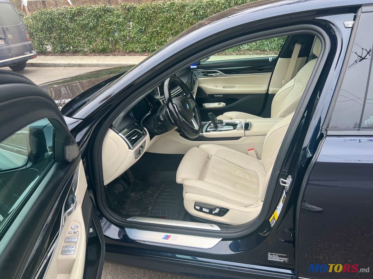2018' BMW 7 Series photo #6