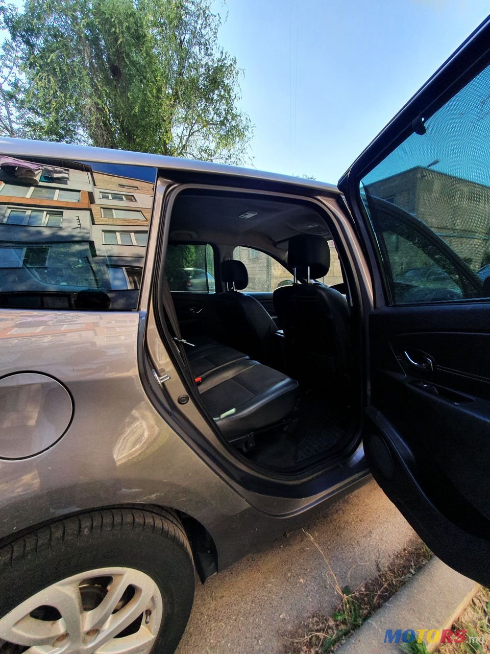 2014' Renault Grand Scenic photo #4