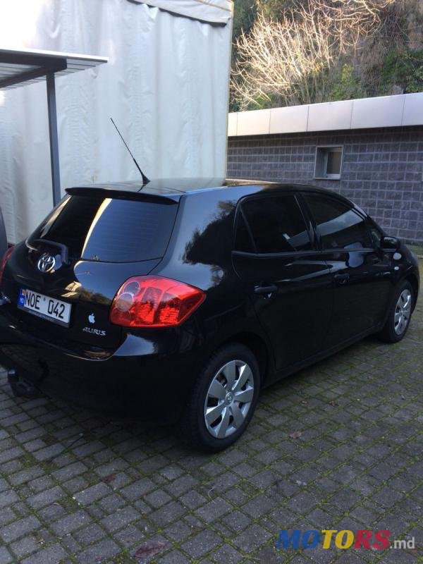 2008' Toyota Auris photo #1
