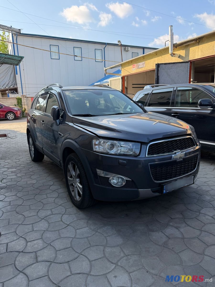 2012' Chevrolet Captiva photo #2