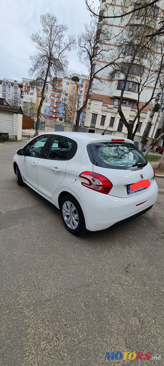 2014' Peugeot 208 photo #5