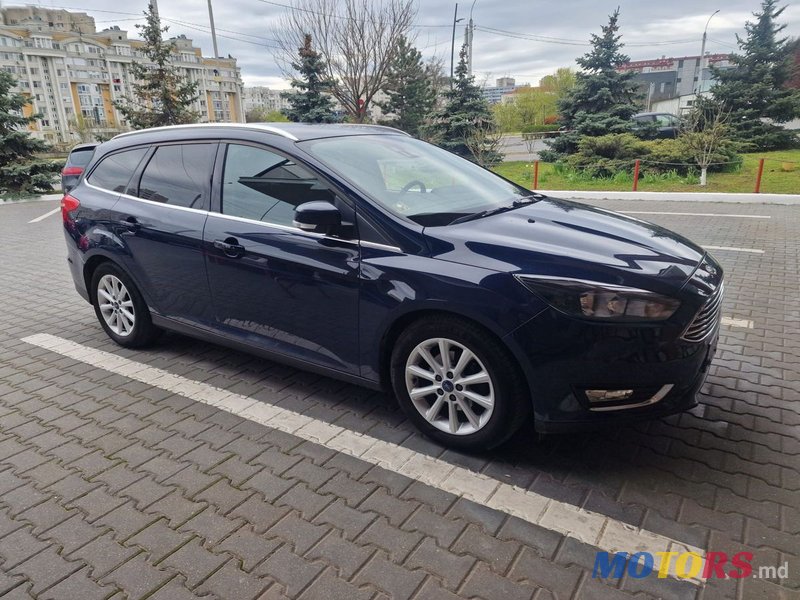 2017' Ford Focus photo #2