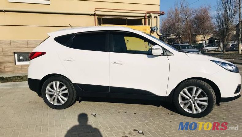 2012' Hyundai Tucson photo #2