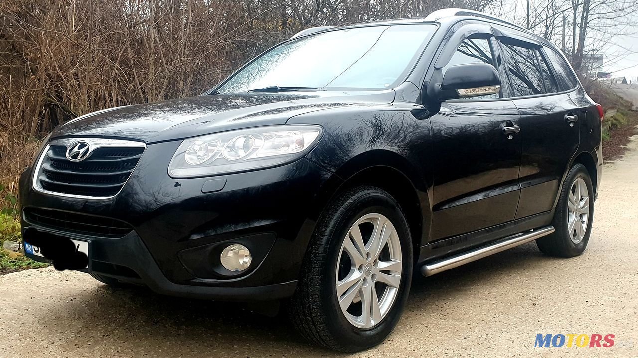 2010' Hyundai Santa Fe photo #2