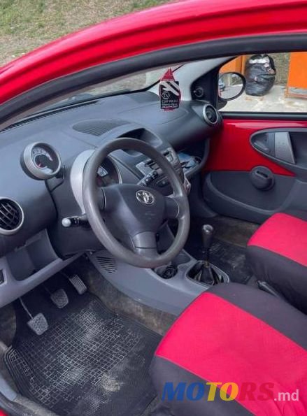 2006' Toyota Aygo photo #2